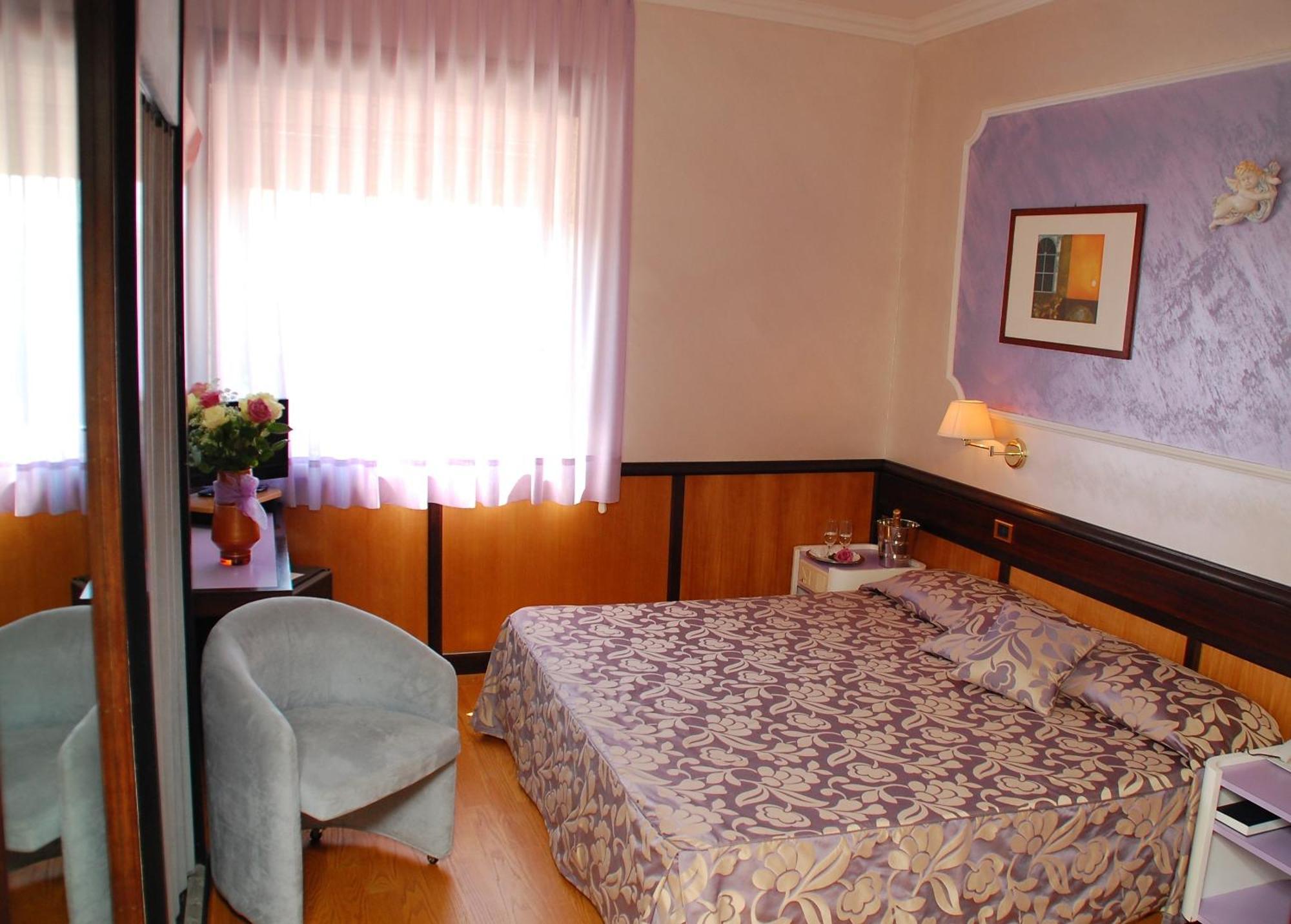 קטנזארו Benny Hotel מראה חיצוני תמונה